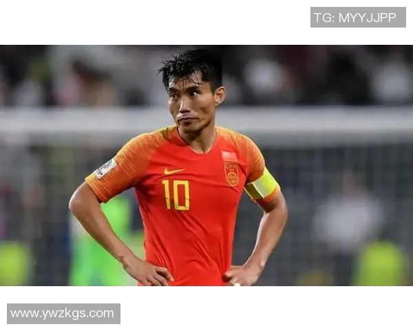 世界顶级十号足球后卫球星排名及其历史影响力分析